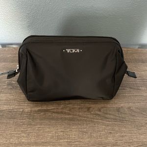 TUMI COSMETIC KIT